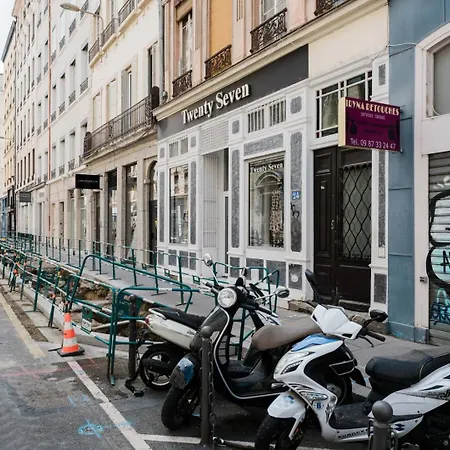 Daire Bngo L La Bulle Urbain Tete D'or L 6, 4p Lyon